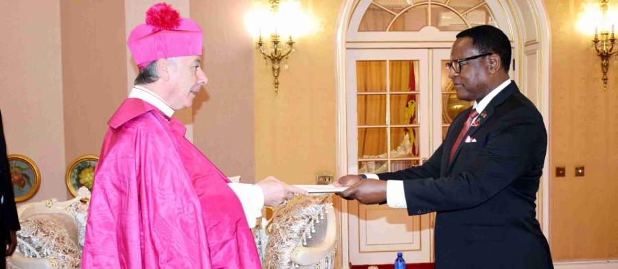 Very Rev Monsignor Gian Luca Perici Ambassador designate of the Holy Sea presents letters of credence to Chakwera at Kamuzu palace