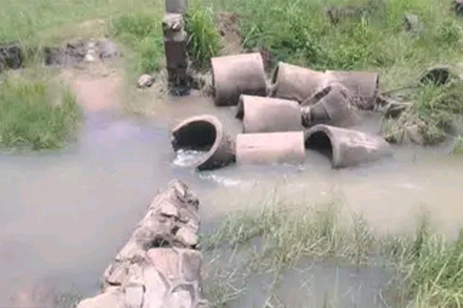 Collapsed Bridges Paralyse Trade in Kasungu North-West Border Areas